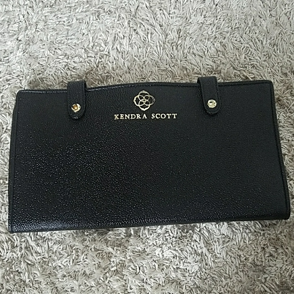 Kendra Scott jewelry organizer
